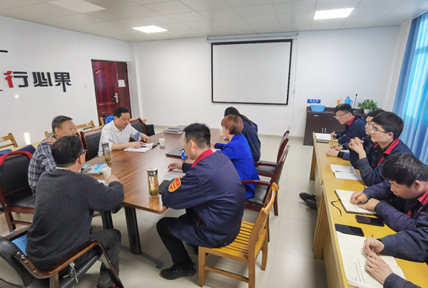 公司紀(jì)委書(shū)記到建材研究室調(diào)研 公司紀(jì)委書(shū)記到建材研究室調(diào)研