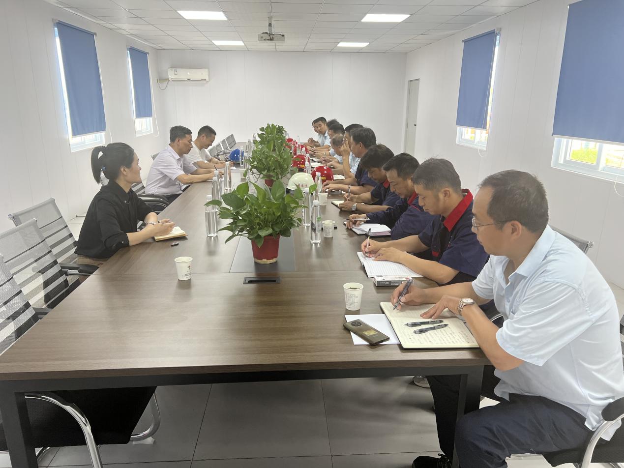 集團公司總經(jīng)理丁士啟到銅基新材料項目調(diào)研指導工作 集團公司總經(jīng)理丁士啟到銅基新材料項目調(diào)研指導工作